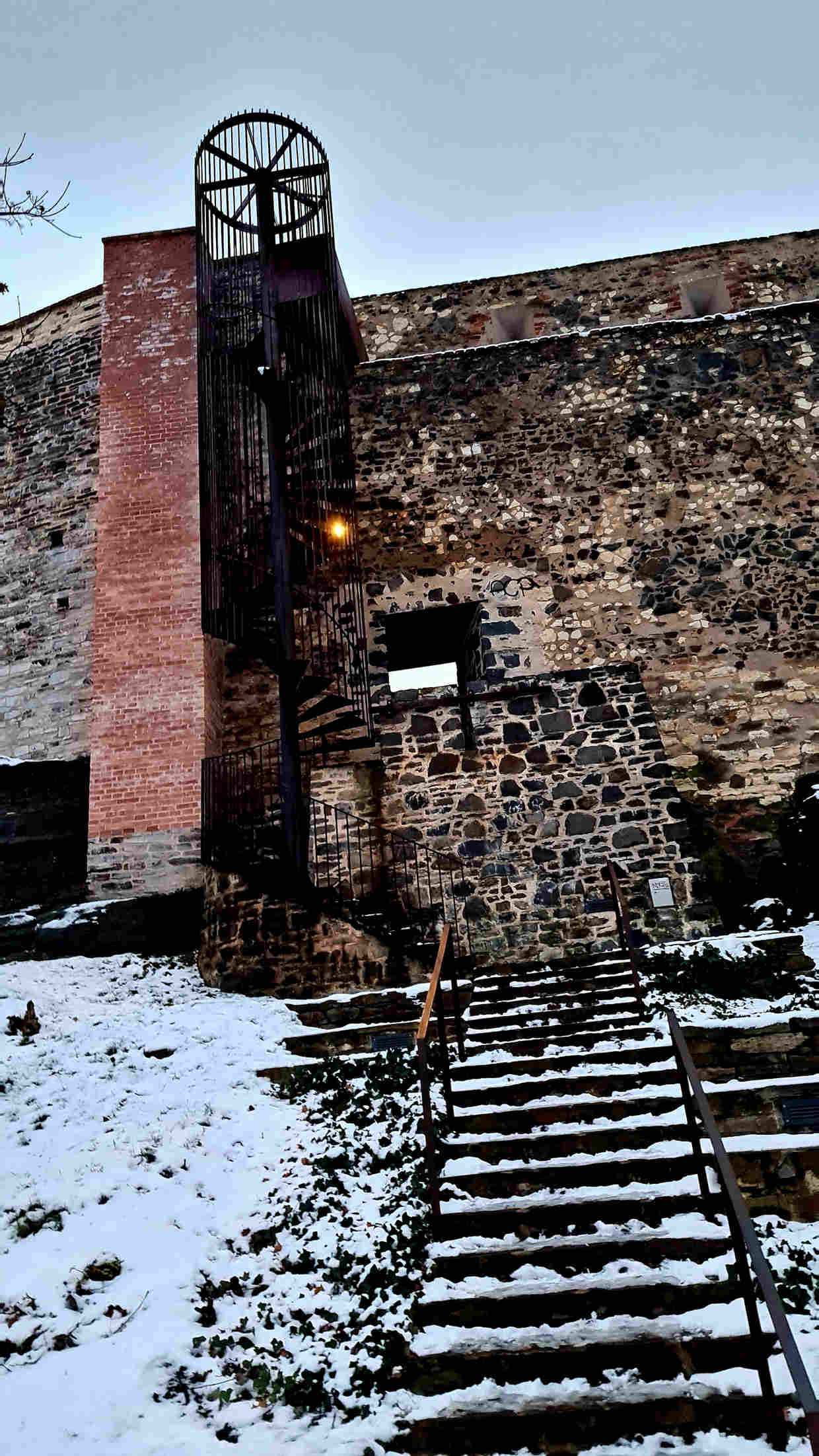 Vyšehrad na jedné z Vlastových pěších tras Prahou