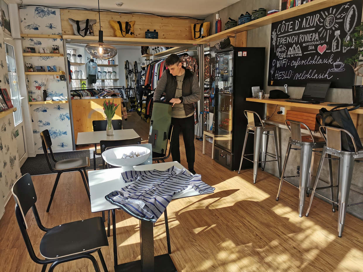 První výběr batohu Café du Cycliste ve Veloklasiku v únoru 2022