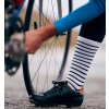 CAFÉ DU CYCLISTE - cyklistické ponožky - Merino BRETON bílá a námořní modrá
