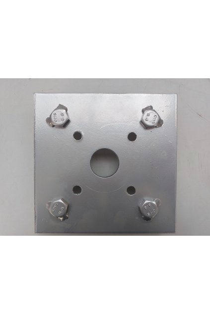 Příruba sestava k převodovce s motorem automatického kotle