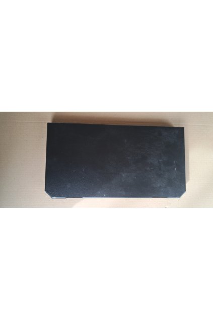 H 412-čistící dvířka 20x38,5cm závlačky