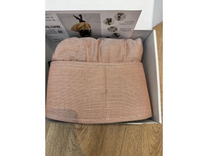 Nosítko Qusy Mini 2.0 - Caramel Twill