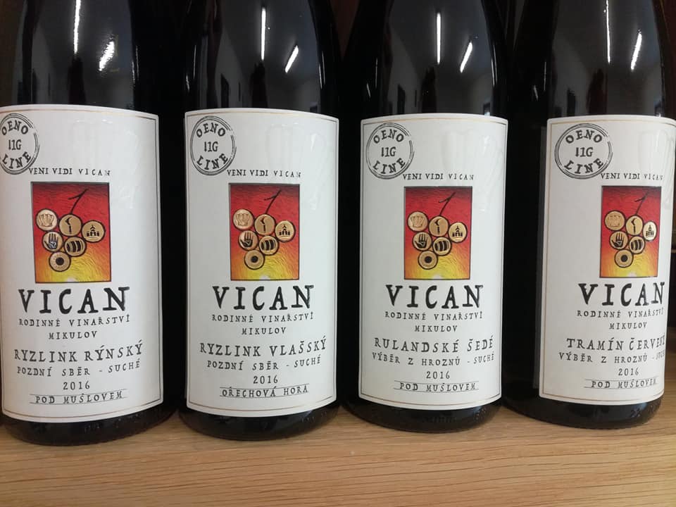 Exkluzivní vína v řadě oeno line