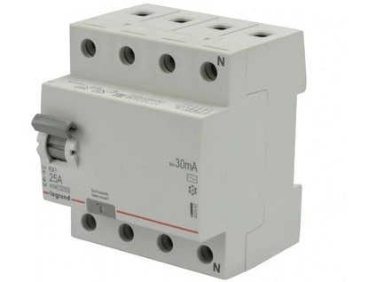 Prúdový chránič RX3 4P 25A 30MA AC 402062 LE