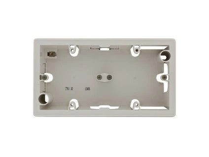 8010 776132 LEGRAND 600