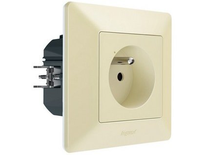 208694 752293 P 242609