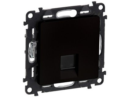 218823 LG 756346 WEB R