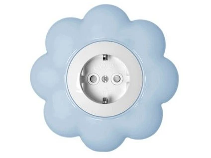 Zásuvka Happy 2P+E Kvet V16.36.062