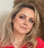                                     Lenka Vítkovičová
                            