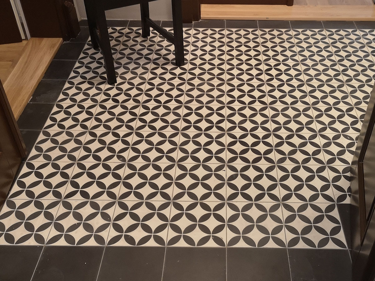 Cementová handmade dlažba se vzorem vrbového listu