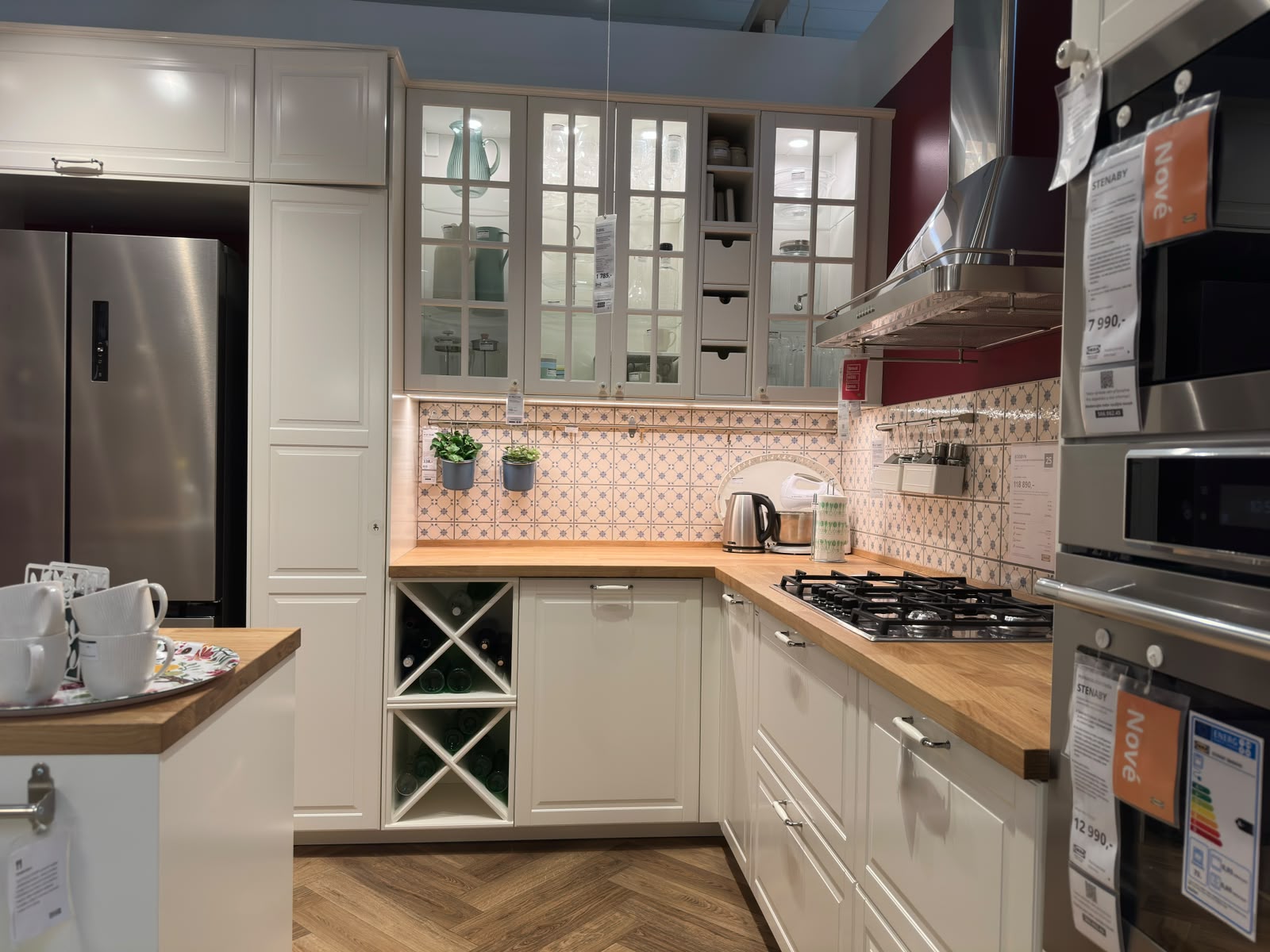 Obklady do kuchyně Ikea Černý most