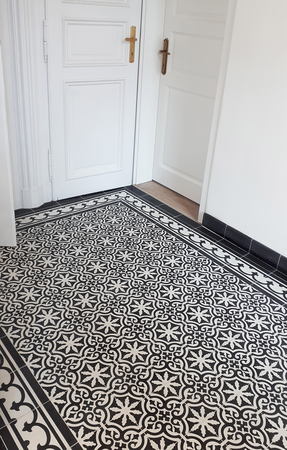Cementová dlažba – realizace, inspirace, detaily, výroba