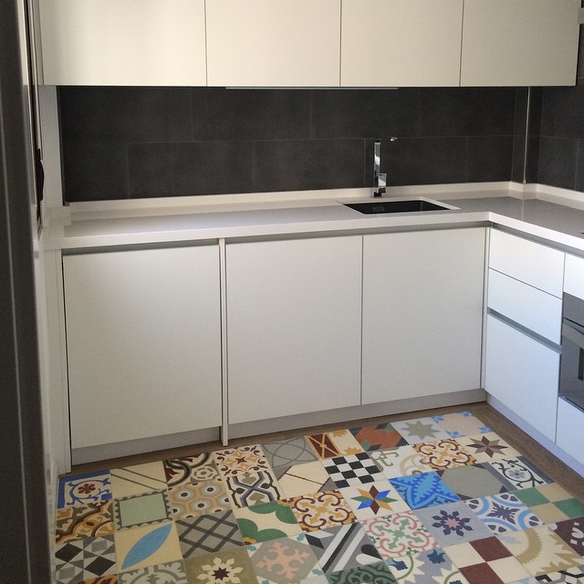 Cementová dlažba – realizace, inspirace, detaily, výroba