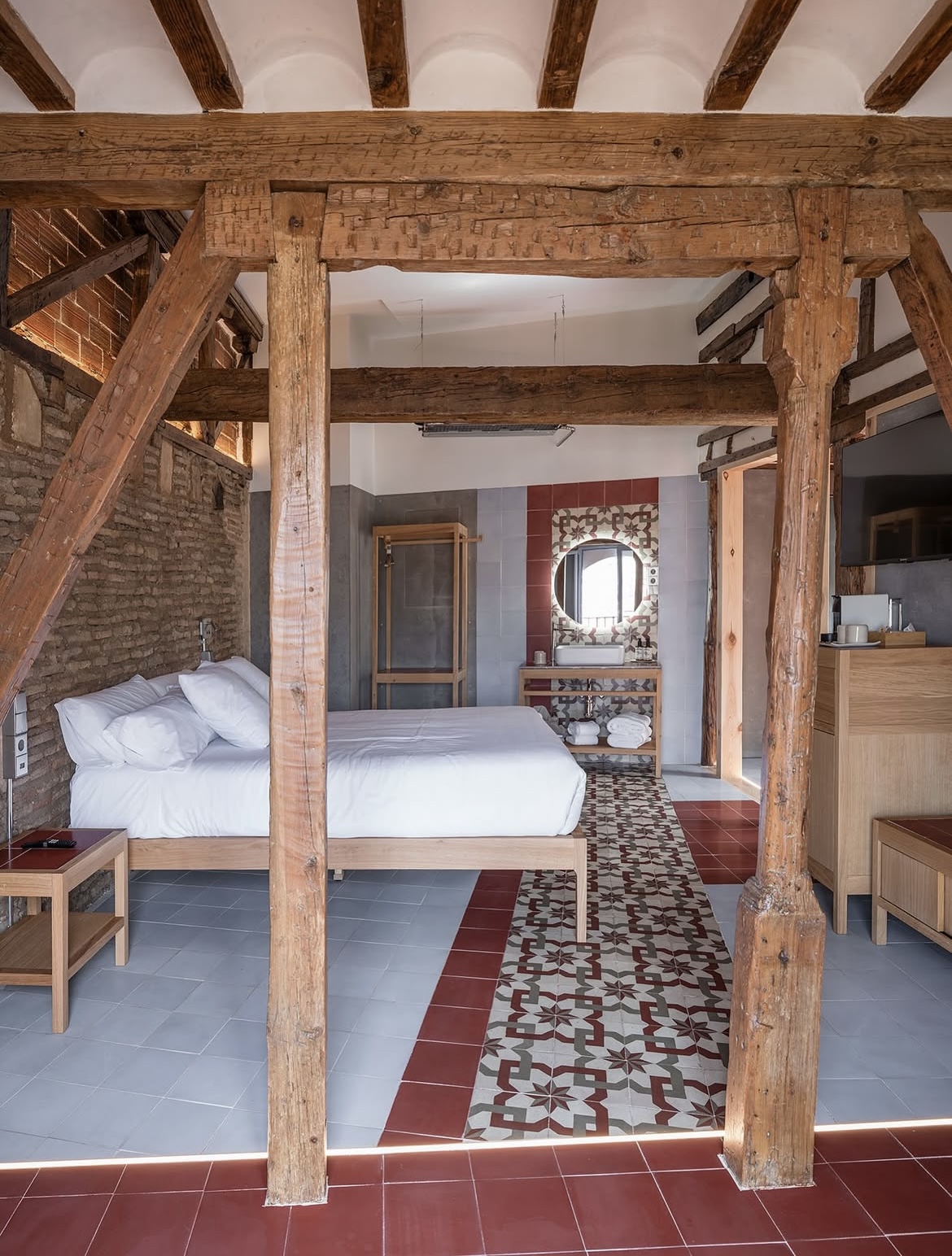 Cementová dlažba – realizace, inspirace, detaily, výroba