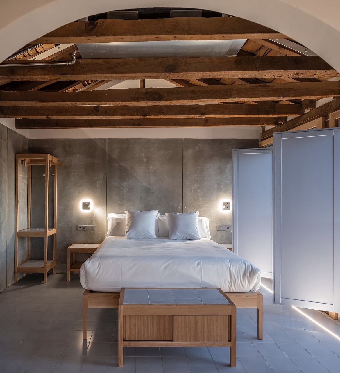 Cementová dlažba – realizace, inspirace, detaily, výroba