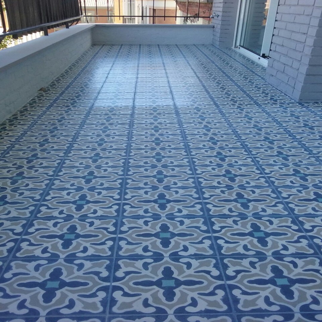 Cementová dlažba – realizace, inspirace, detaily, výroba