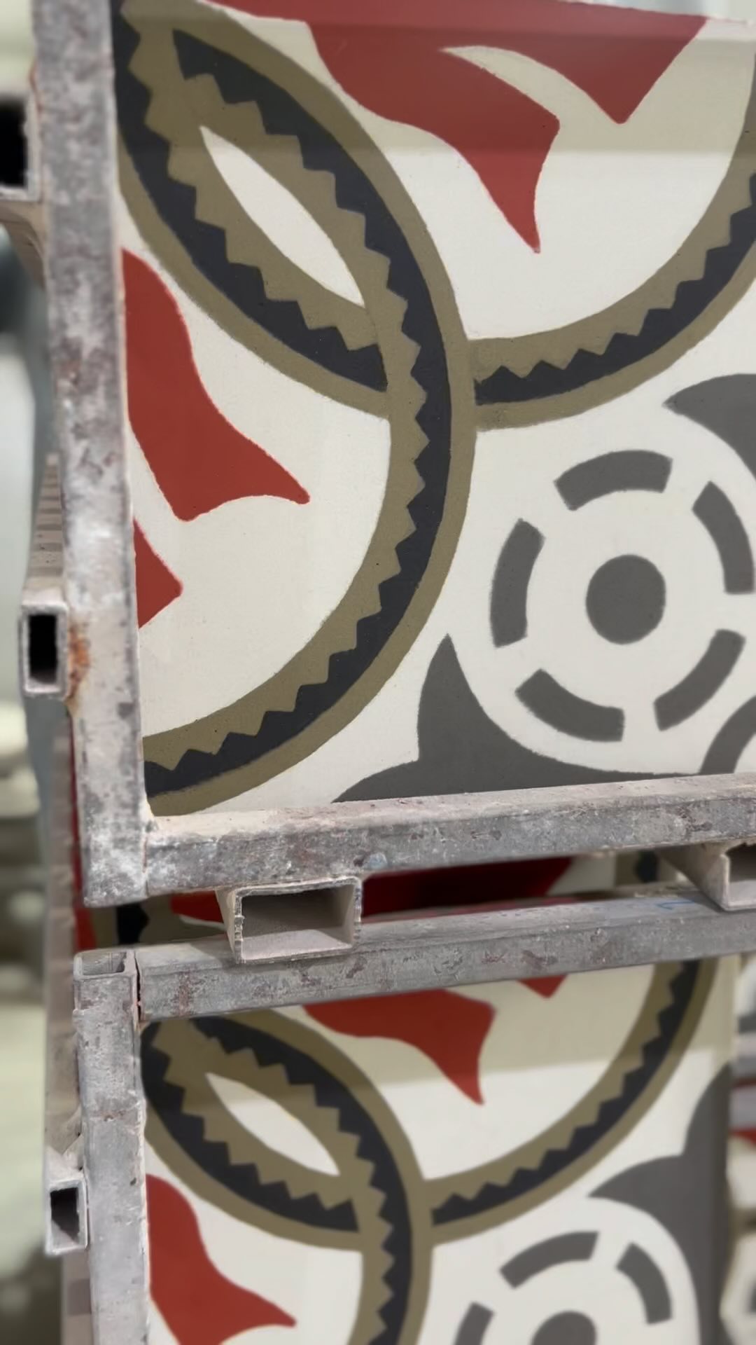 Cementová dlažba – realizace, inspirace, detaily, výroba