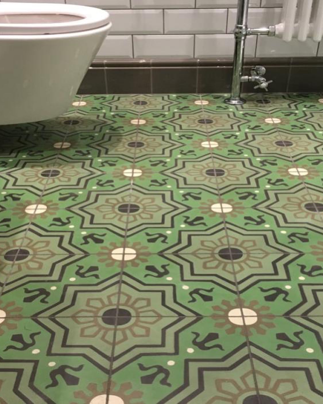 Cementová dlažba – realizace, inspirace, detaily, výroba