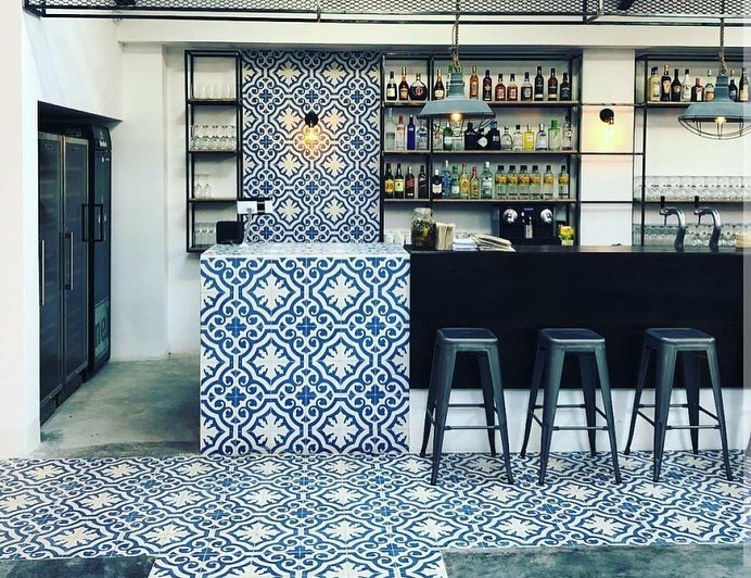 Cementová dlažba – realizace, inspirace, detaily, výroba