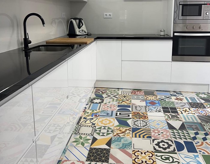 Cementová dlažba – realizace, inspirace, detaily, výroba