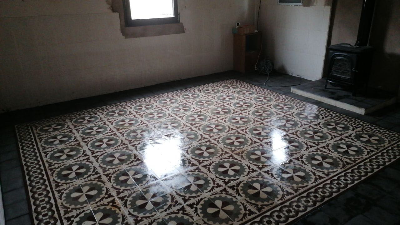 Cementová dlažba – realizace, inspirace, detaily, výroba