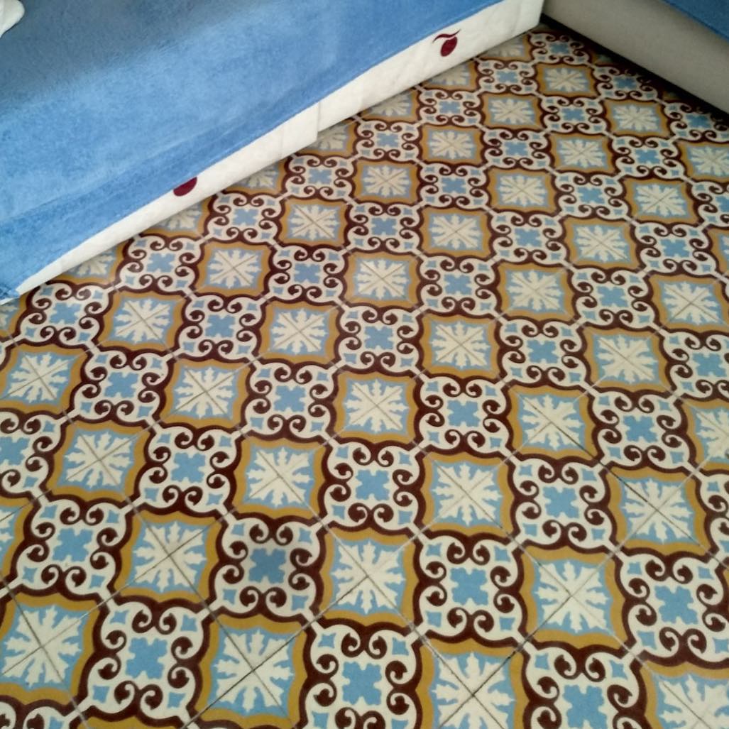 Cementová dlažba – realizace, inspirace, detaily, výroba