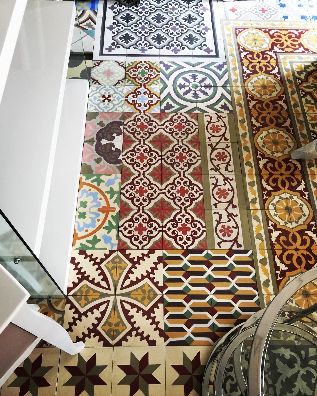 Cementová dlažba – realizace, inspirace, detaily, výroba