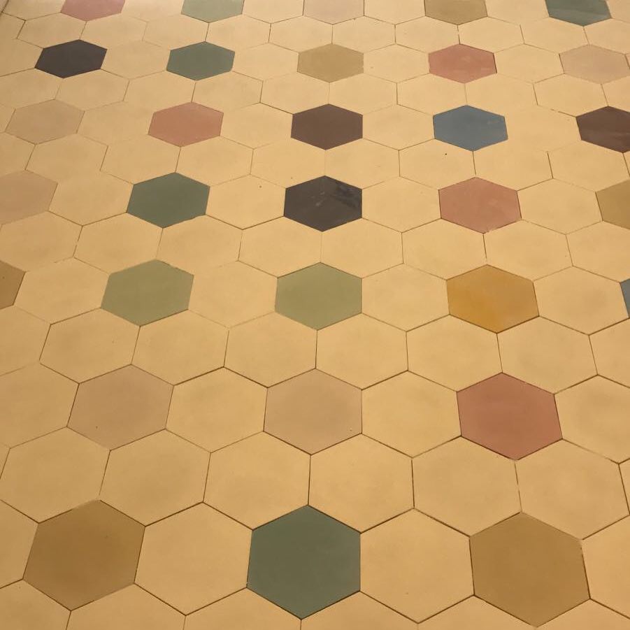 Cementová dlažba – realizace, inspirace, detaily, výroba