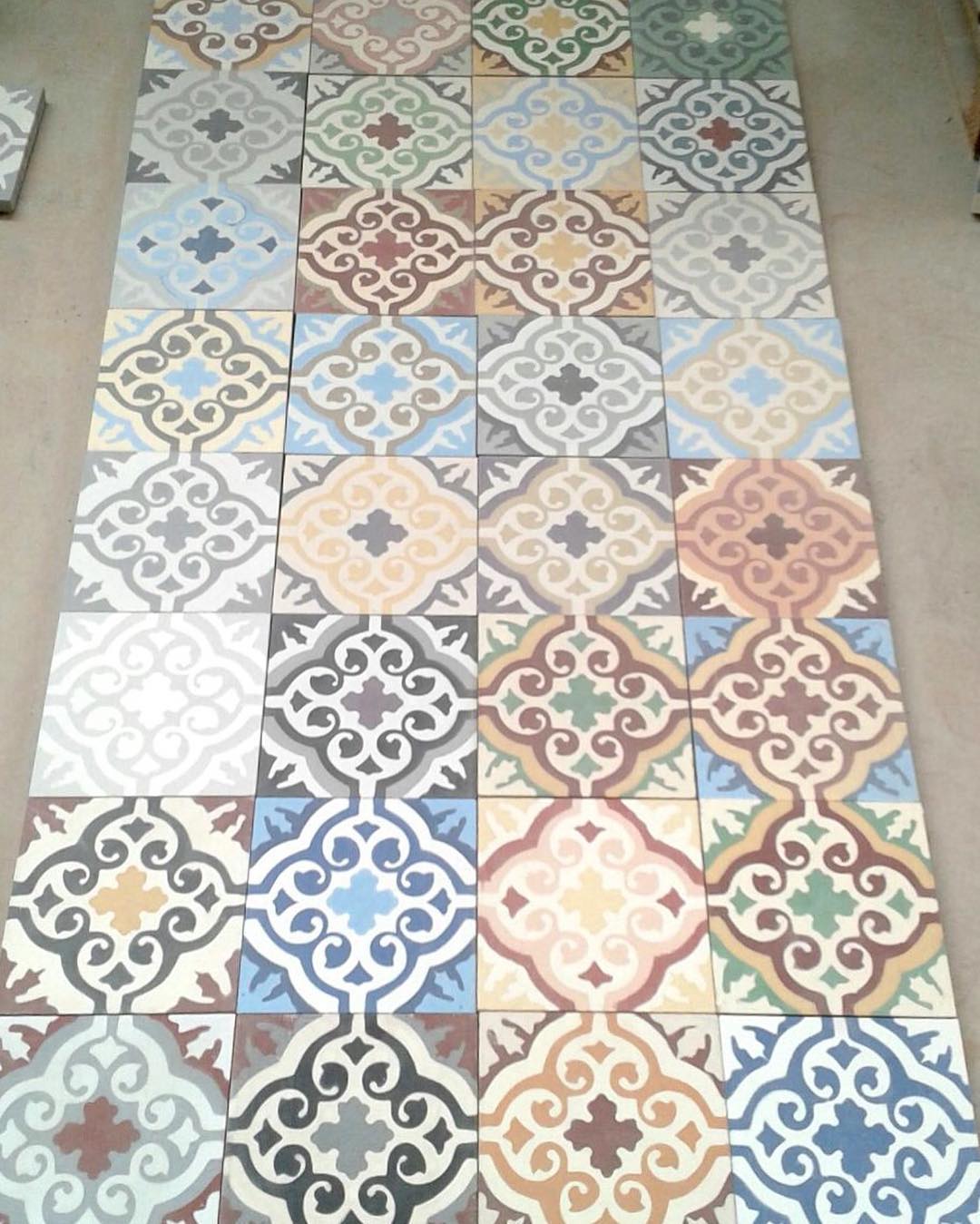 Cementová dlažba – realizace, inspirace, detaily, výroba