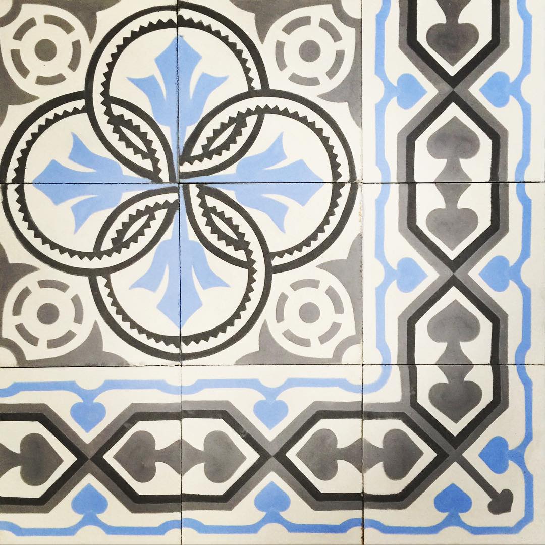 Cementová dlažba – realizace, inspirace, detaily, výroba