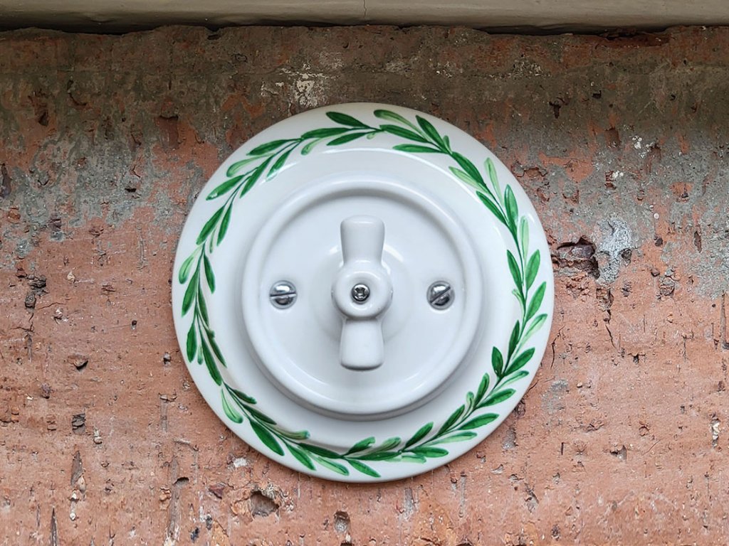 keramicky vypinac zasuvka malovany retro vintage vrbovy venecek otocny 02