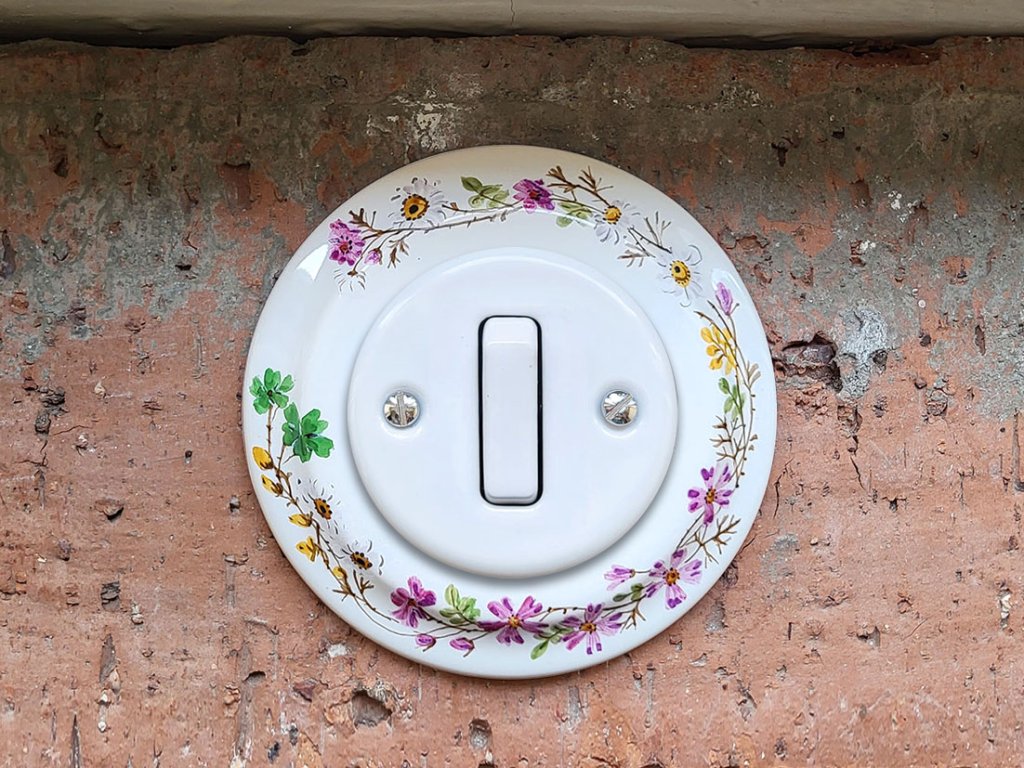keramicky vypinac zasuvka malovany retro vintage v podzimnich barvach 6 kolebkovy
