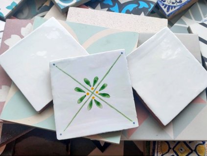 malovane obklady selske chalupa zelene listky antik blanco brillo 02