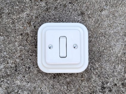 retro square ctvercovy porcelanovy vypinac schodistak