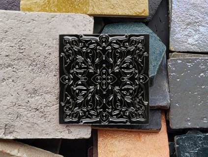 relief black B rucne vyrobene obklady reliefni ceske vyroby mix barev