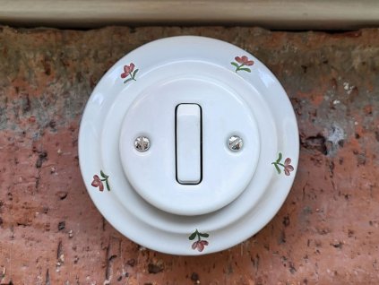 tulipany vypinac 6 retro porcelanovy rucne malovany