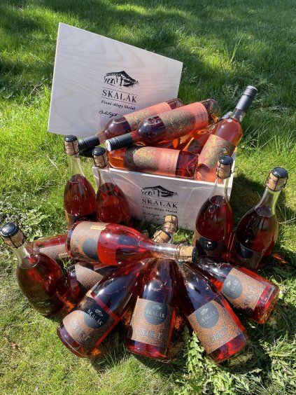 Sekt rosé a něco k tomu :)