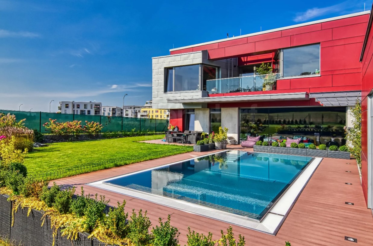 Bazén na zahradě - praktické tipy