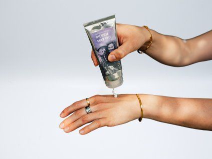 Krém na ruce Pilsen May 1945