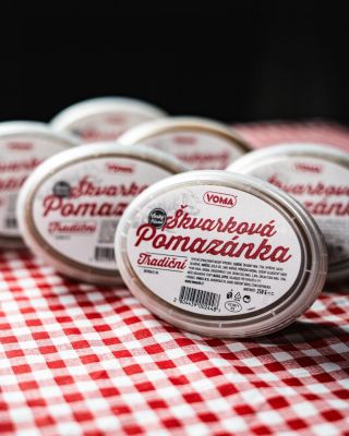 Naše škvarková pomazánka. 🐖 Lahodná, kvalitní, tradiční. ❤️ • #voma #vomamasoauzeniny #skoctenaspek #skvarky...