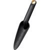 fiskars presazovaci rucni lopatka solid ien566203