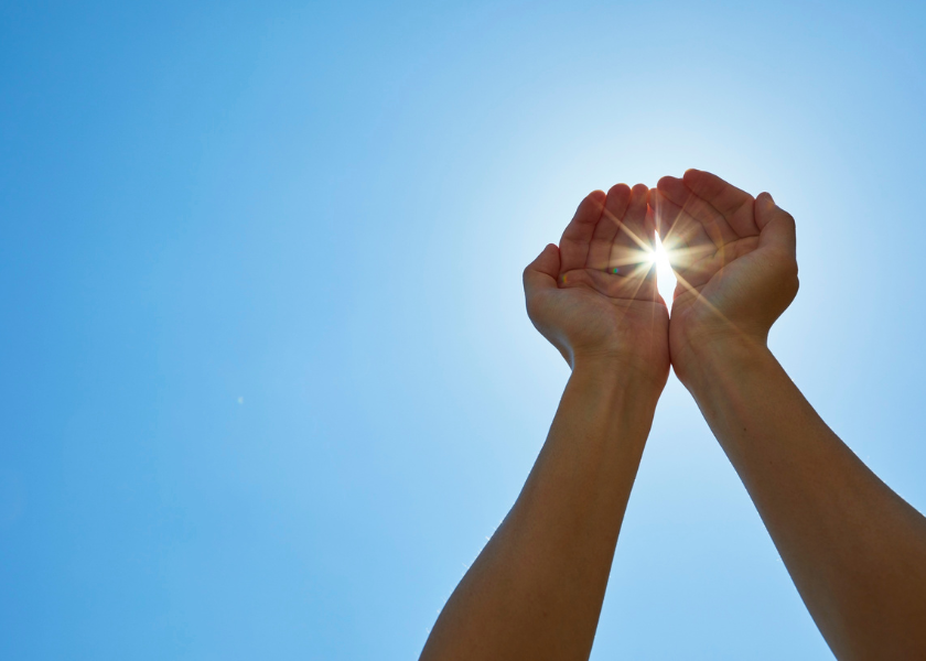 Chemické SPF versus přirozená ochrana: Co je lepší pro vaši pleť?