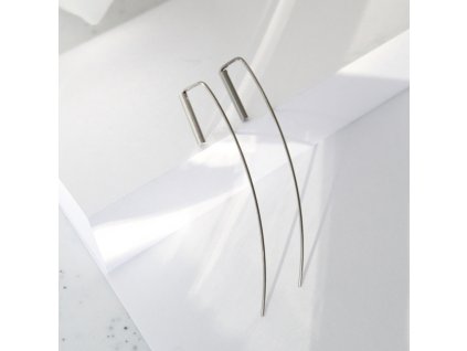 simple // náušnice delší za uchem /silnější