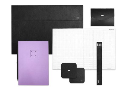 Designový pracovní stůl barvy