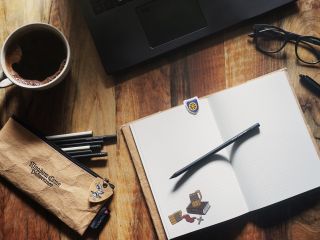 Objevte oficiální merch Kingdom Come: Deliverance II z naší dílny.⚔️ Celá kolekce je šitá s důrazem na udržitelnost,...