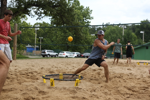 Jak vybrat hru na koupaliště, do kempu, do parku...?