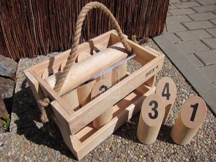 Kubb s čísly v dřevěném boxu