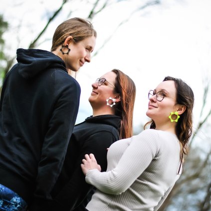 100% chemické náušnice (Barva Žlutá)