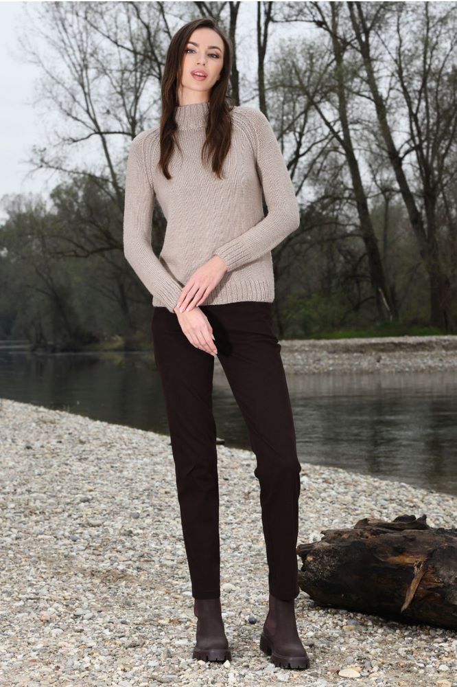 Pulóver so stojačikom