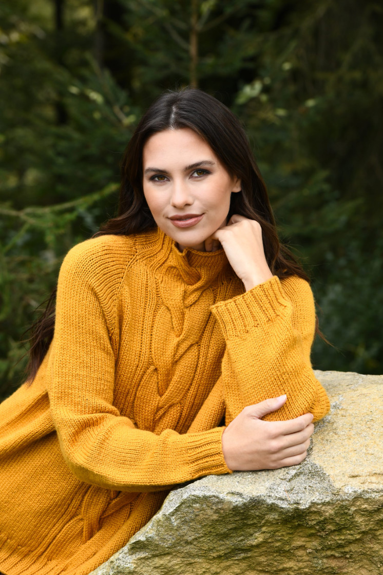 Pulóver s veľkým osmičkovým vzorom